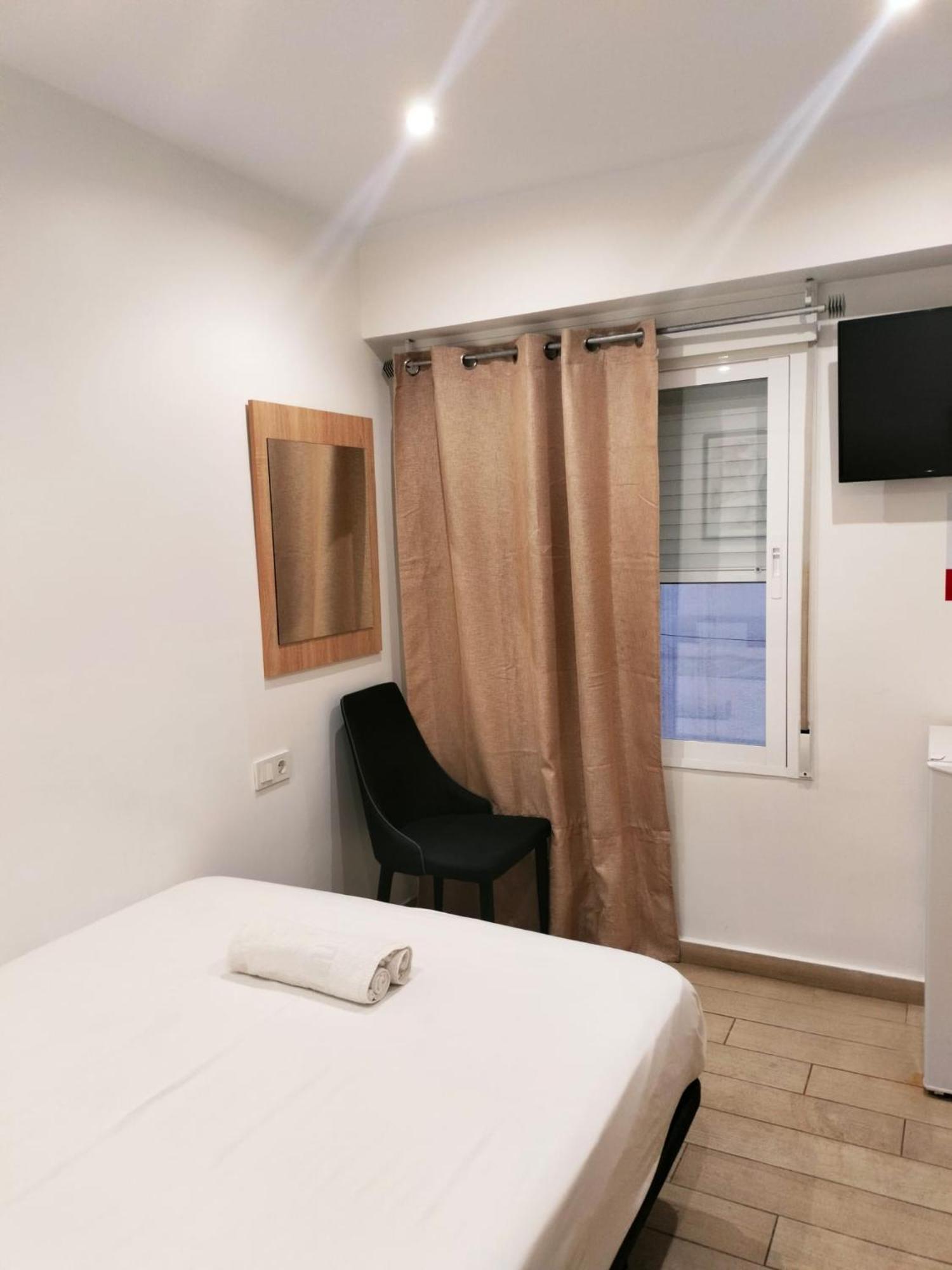 Double or Twin Room,1643164906:JPEG